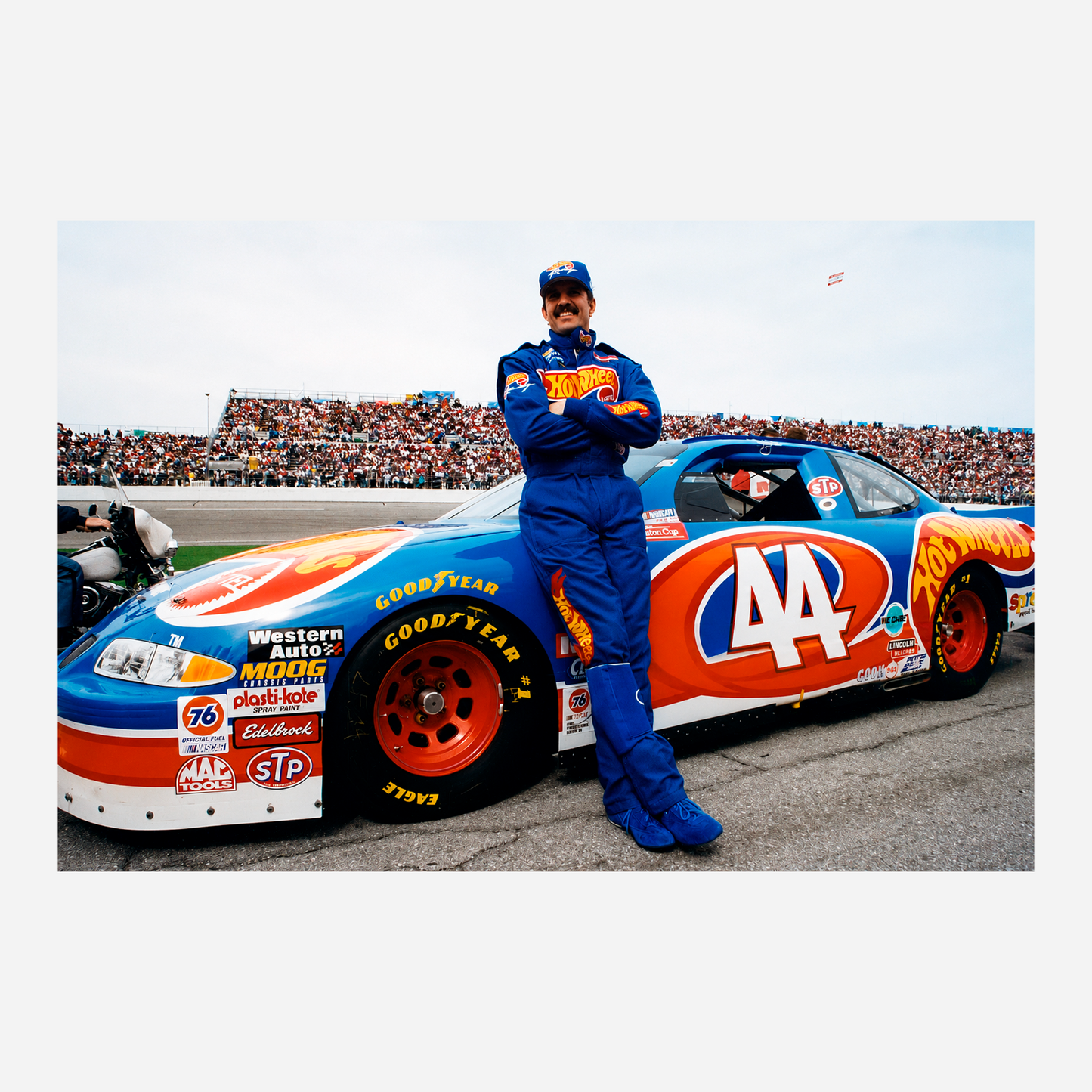 Polerón polo Hotwheels - inspirado en NASCAR 1997 Kyle Petty